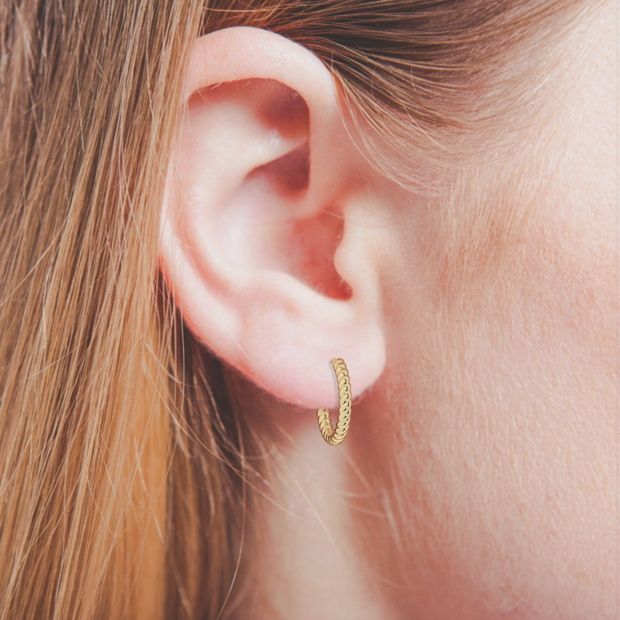 Gold Round Shape Earrings | Gold Filled Earrings | Huggie | Minimalist Earrings